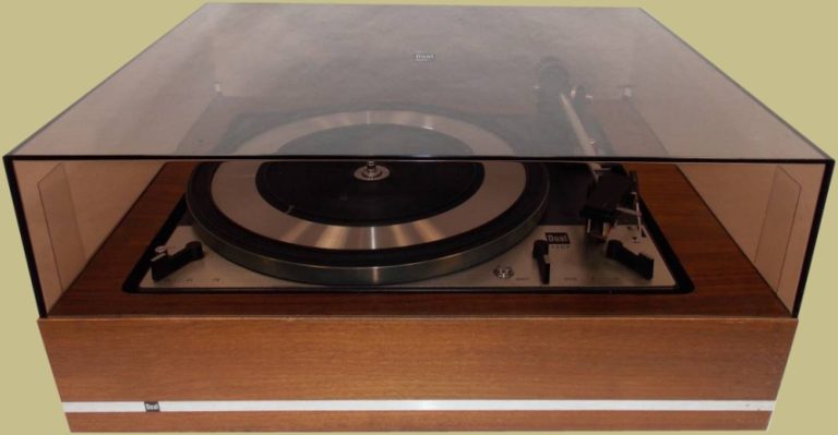 Platine Vinyle Dual 1209 - Vendue Pour Pièces Détachées (ne Fonctionne Pas)