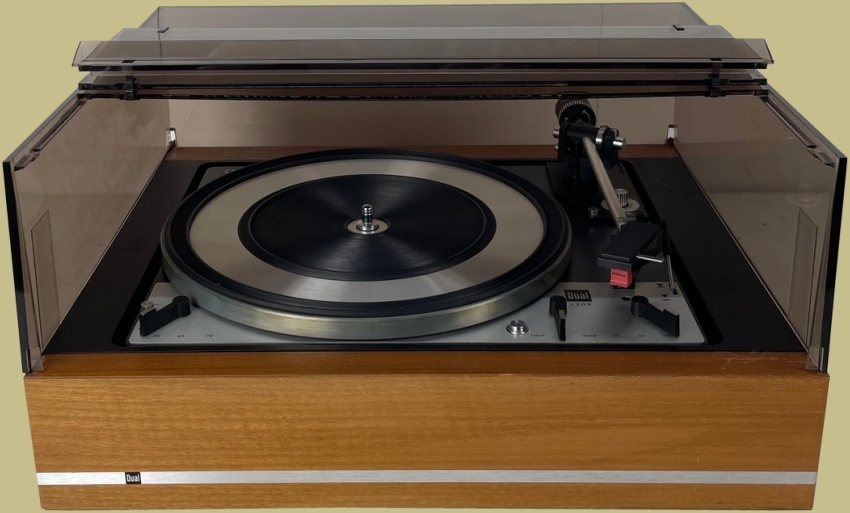 Dual 1209 Turntable Dust Cover